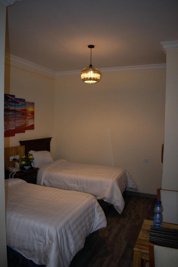 Choice Guest House 2 Addis Abeba Exterior foto